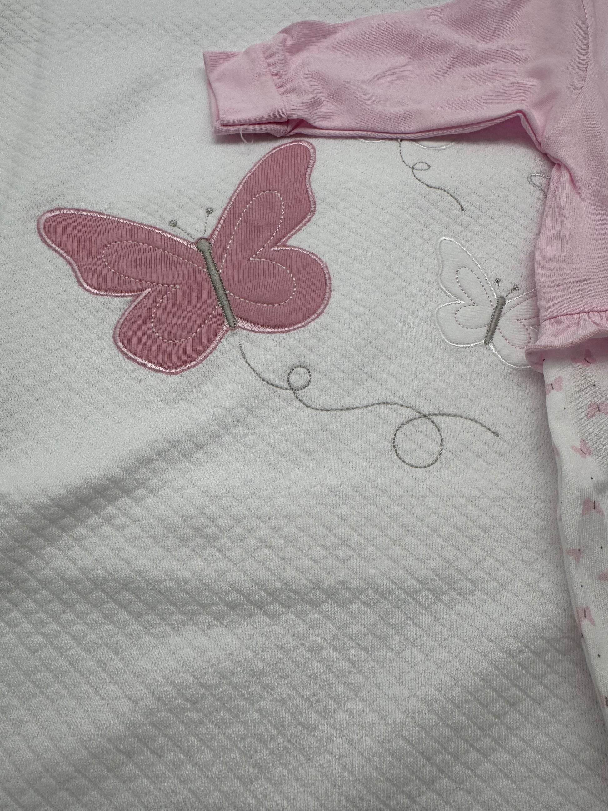 SET PRIMA NASCITA CORREDINO BIMBA CON FARFALLE RICAMATE GARY