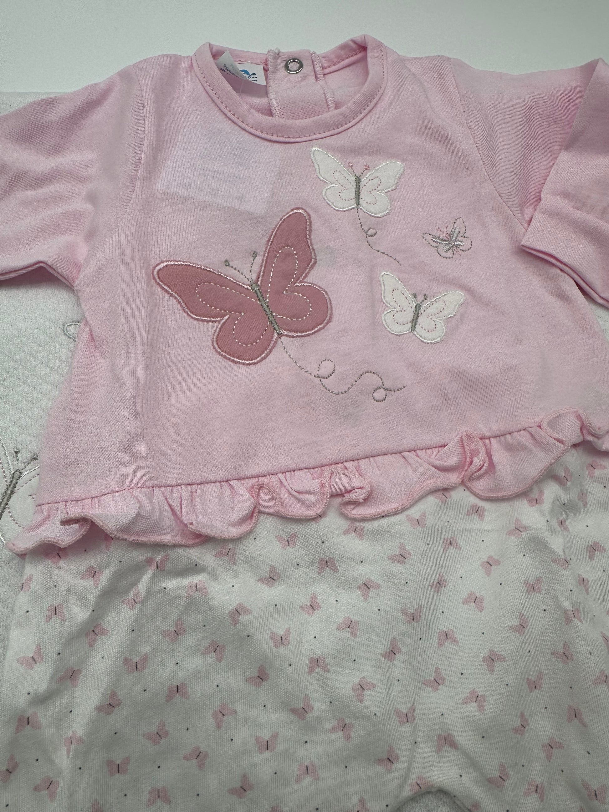 SET PRIMA NASCITA CORREDINO BIMBA CON FARFALLE RICAMATE GARY